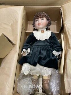 2000 Boyds Bear Yesterdays Child Meredith Jacqueline Daisy Chain Large Doll 4933