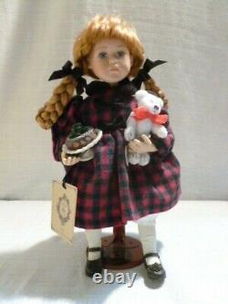 2001 Boyds Bear Yesterdays Child Holly Holiday Friends Make Good Time Doll 4830
