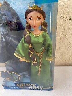 Disney Store Pixar Brave Transforming Queen Elinor Into Bear Doll