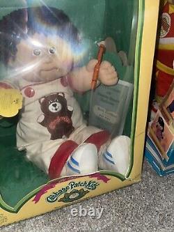 The Original Cabbage Patch 1983 With Hard To Find Teddy Bear Overalls. Fuzzy Hair