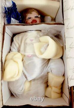 Vtg NRFB Sculptor Fayzah Spanos Tootsie Cutsie 26 Doll & Teddy Bear COA